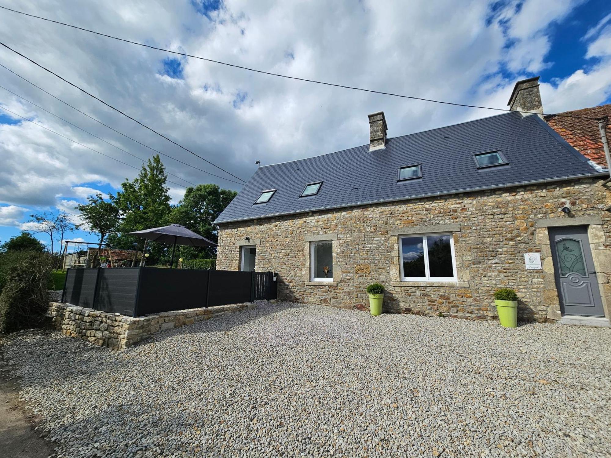 L'Escapade, Maison De Campagne Etienville Exteriér fotografie